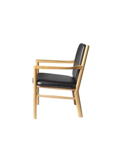 FDB Møbler J147 lounge chair, oak - black leather