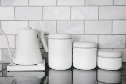 Fellow Atmos vacuum canister, 0,7 L, matte white