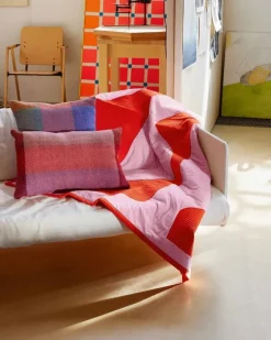 Finarte Maininki bedspread, pink - red