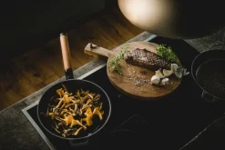 Fiskars Norden cast iron frying pan, 26 cm