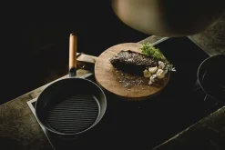 Fiskars Norden cast iron grill pan, 26 cm