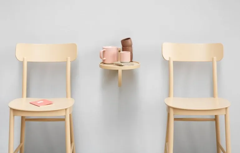 Fogia Archetto shelf, lacquered oak