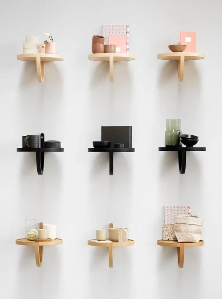 Fogia Archetto shelf, lacquered oak