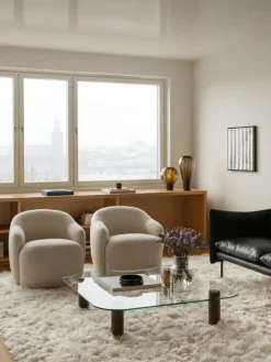 Fogia Barba club chair, lacquered beech - Ivory 001 Karakorum