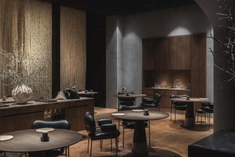 Fogia Bollo chair, black leather - black