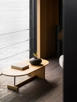 Fogia Koku coffee table, oval, lacquered oak