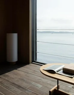 Fogia Koku coffee table, oval, lacquered oak