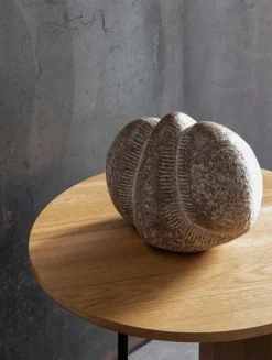 Fogia Koku side table, lacquered oak