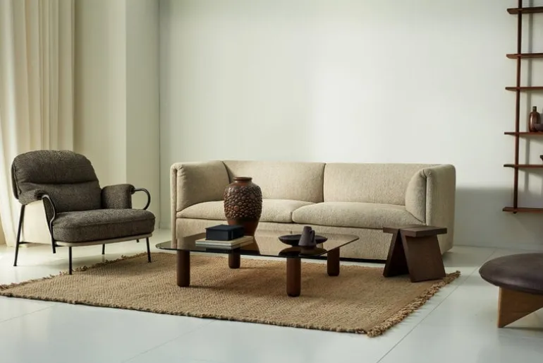 Fogia Lyra armchair, black steel - brown Kvadrat Safire 0001