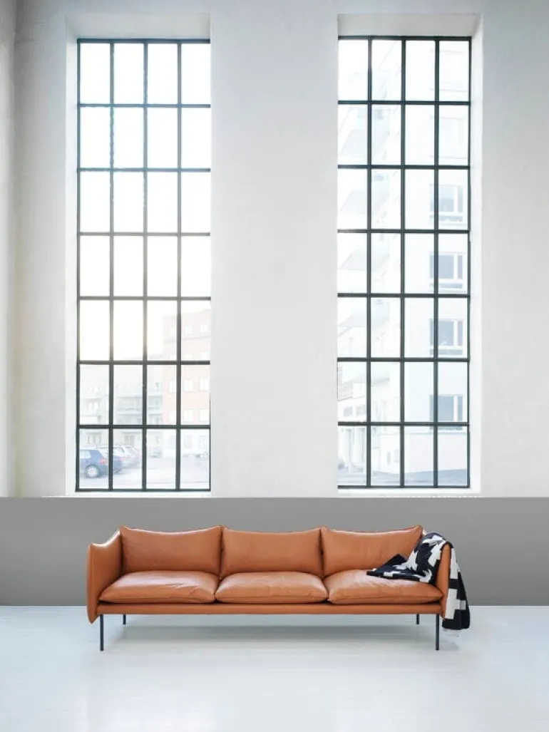 Fogia Tiki 3-seater sofa, black steel - cognac leather