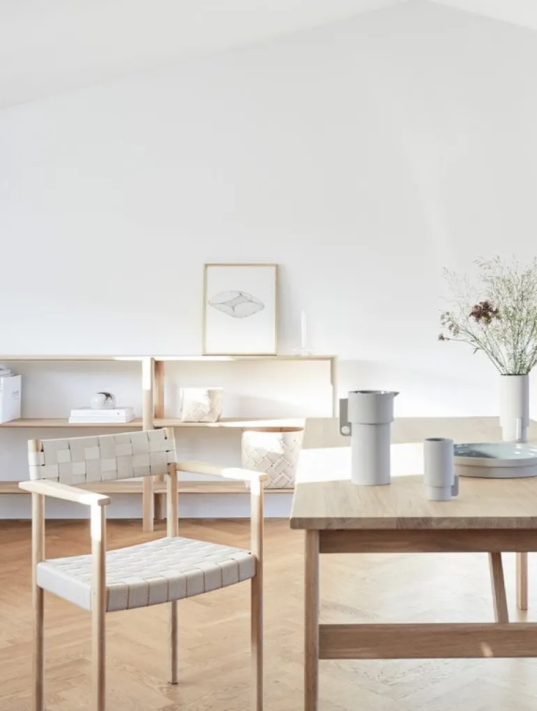 Form & Refine Alcoa tray, light grey