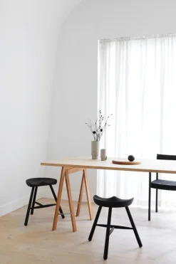 Form & Refine Linear table top, 165 x 88 cm, white oiled oak