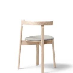 Form & Refine Lunar chair, white oiled oak - Hallingdal 0227