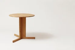 Form & Refine Trefoil table, 75 cm, oak