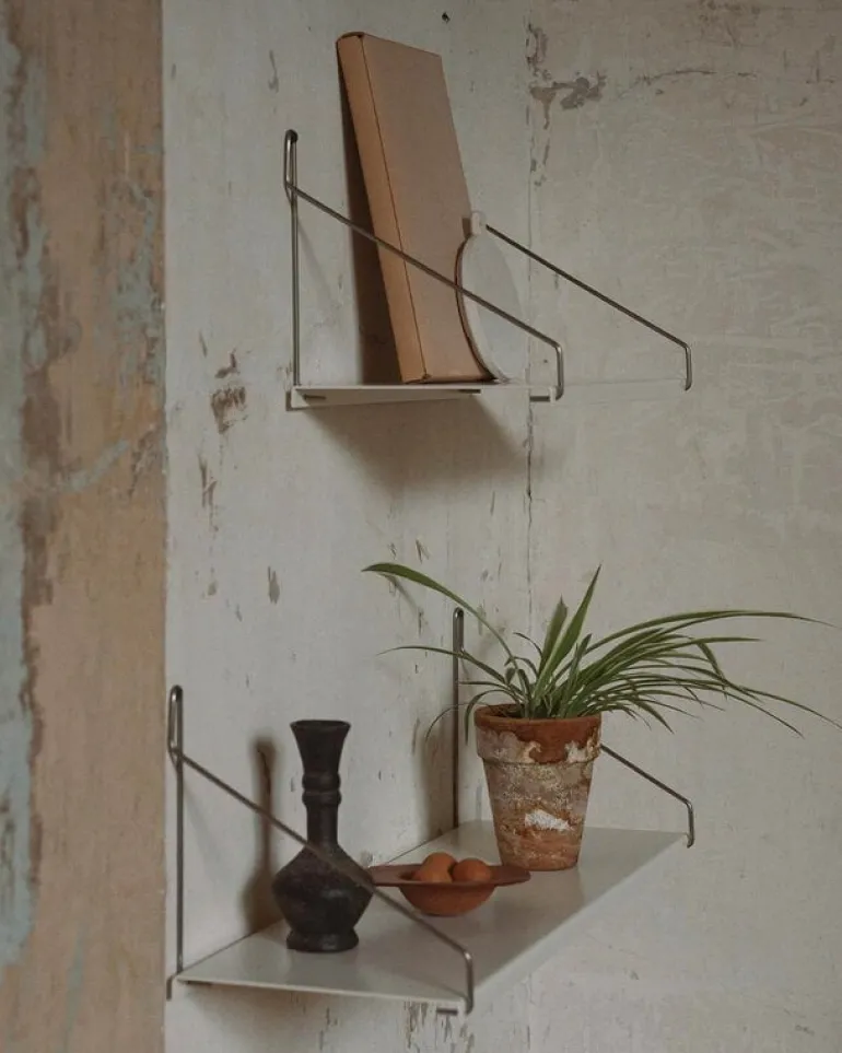 Frama D27 shelf, 60 cm, warm white steel