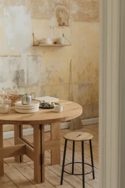 Frama D27 wall shelf, 60 cm, oak - black