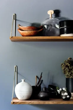 Frama D27 wall shelf, 60 cm, oak - brass