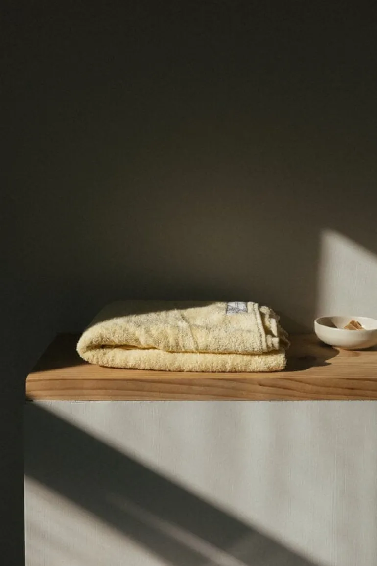 Frama Heavy Towel bath towel, pale yellow