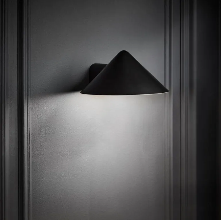 Frandsen Grasp rechargeable wall lamp, matt black