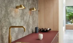 Frandsen Grasp rechargeable wall lamp, brass