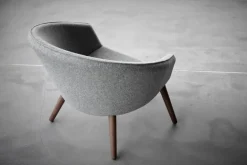 Fredericia Ditzel lounge chair, light grey - lacquered walnut