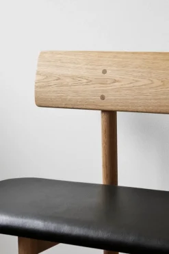 Fredericia Mogensen 3171 bench, oiled oak - black leather