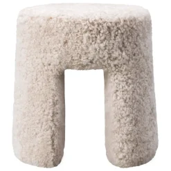 Fredericia Sequoia pouf, sheepskin Moonlight