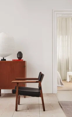 Fredericia The Spanish Chair, black leather - oiled walnut