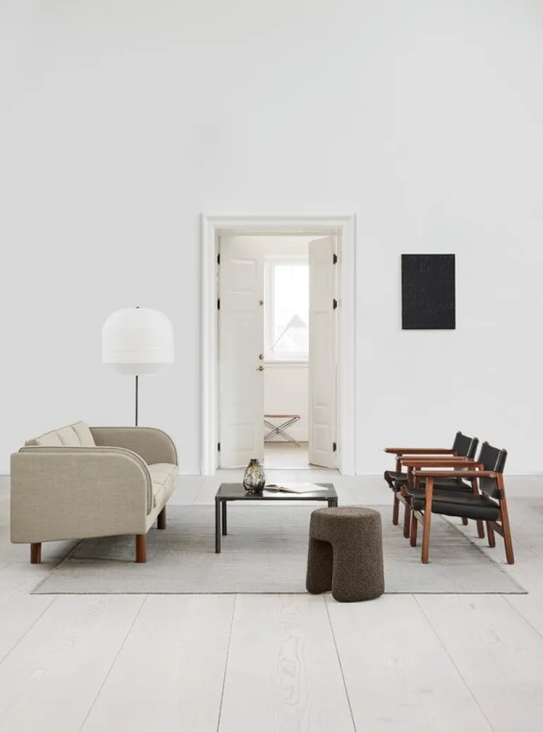 Fredericia The Spanish Chair, black leather - oiled walnut