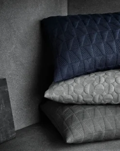 Fritz Hansen AJ Trapez cushion, 40 x 60 cm, midnight blue