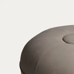 Fritz Hansen CM Pouf, small, light grey leather