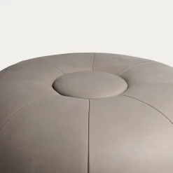 Fritz Hansen CM Pouf, small, light grey leather