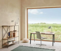 Fritz Hansen CM Pouf, small, light grey leather