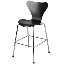 Fritz Hansen Series 7 Junior chair, black - chrome