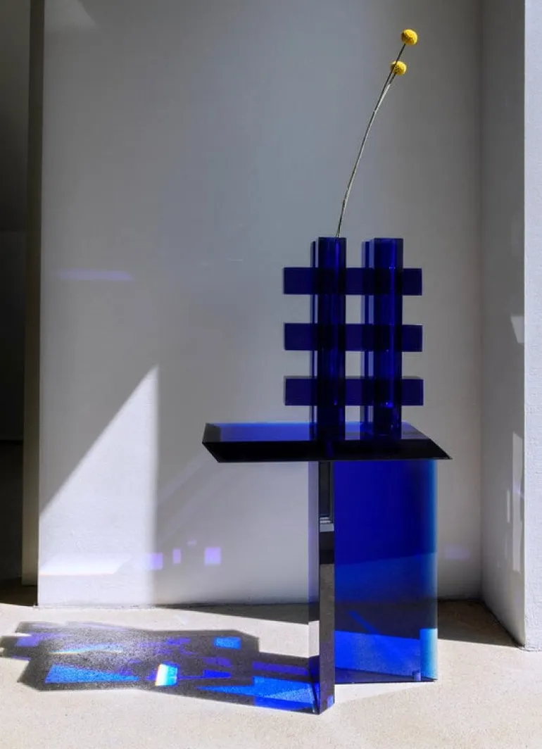 Fundamental Berlin Hash vase, cobalt