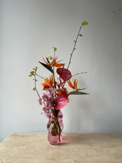 Fundamental Berlin Muse vase, large, rubine