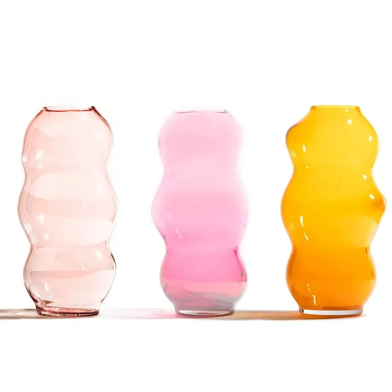 Fundamental Berlin Muse vase, large, rubine