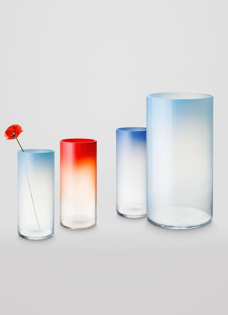 Fundamental Berlin Rise table vase, racing red