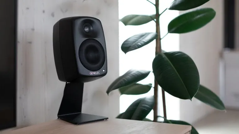 Genelec G Two (B) active speaker, black