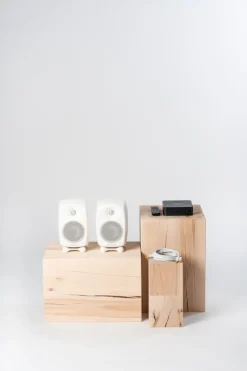 Genelec G Two (B) active speaker, white