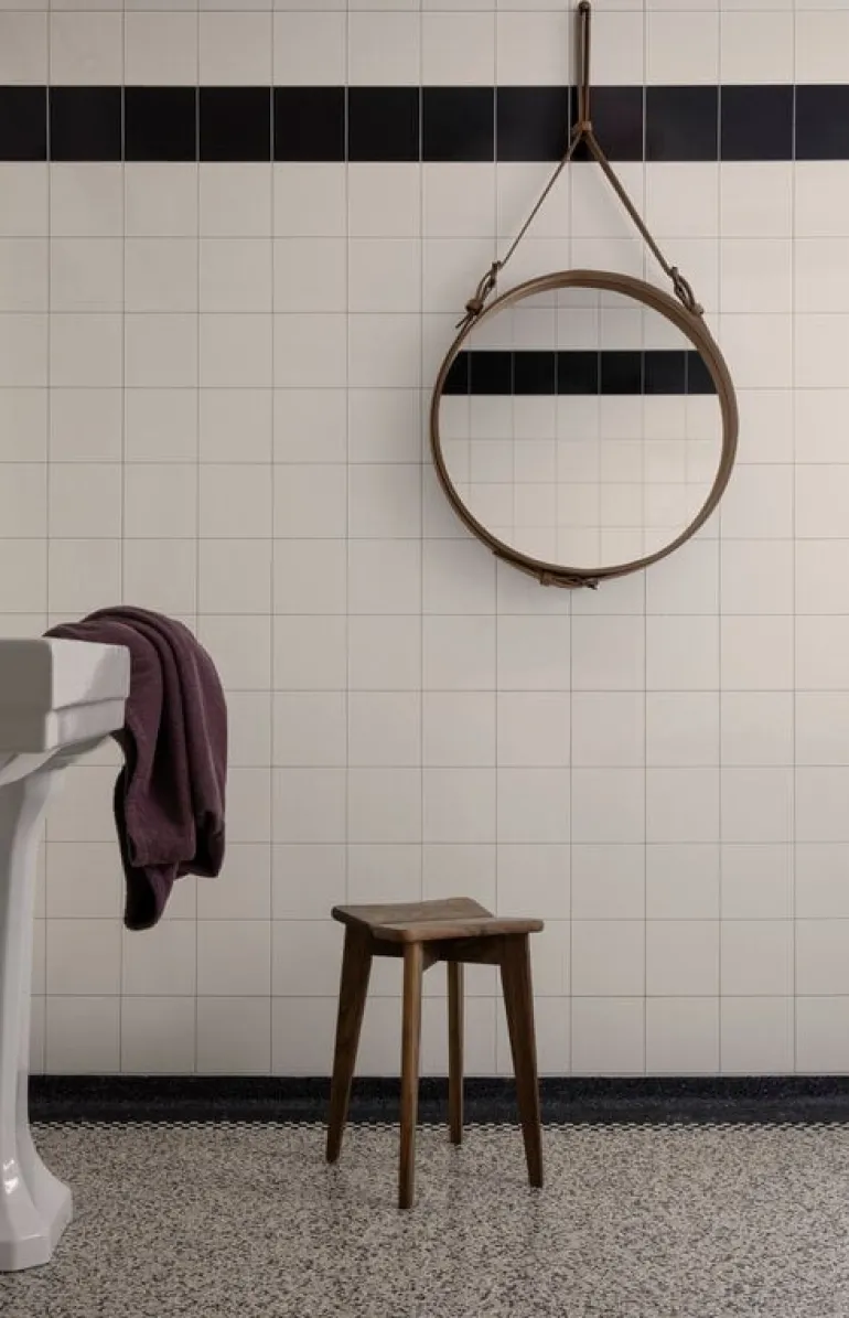 GUBI Adnet mirror, M, tan leather