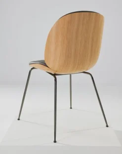 GUBI Beetle chair, black chrome - oak - grey leather Soft