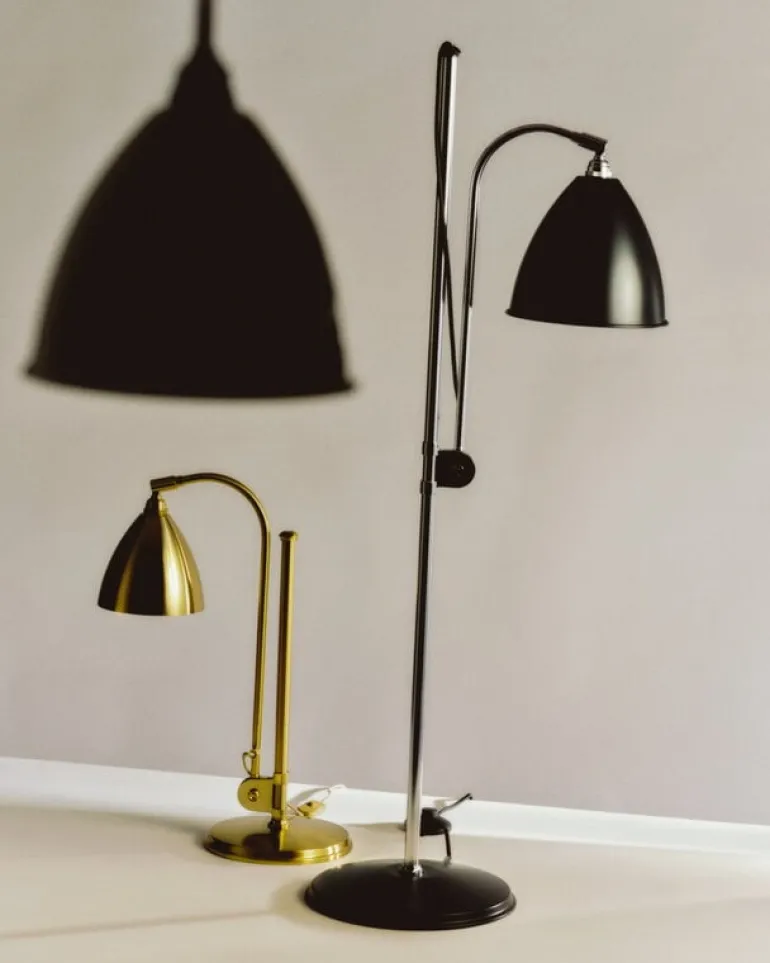 GUBI Bestlite BL1 table lamp, brass