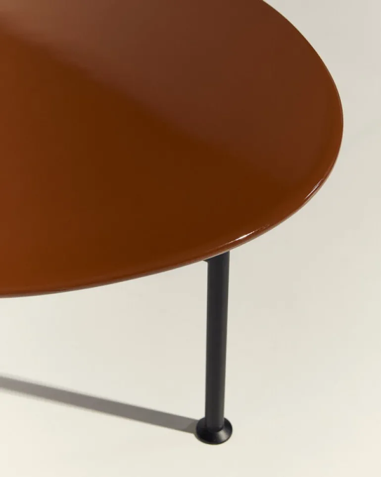 GUBI Carmel coffee table, 60 x 60 cm, black - rock red