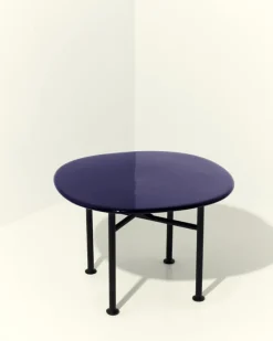 GUBI Carmel coffee table, 60 x 60 cm, black semi matt - pacific blue