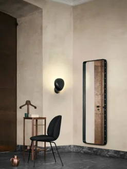 GUBI Cobra wall lamp, black