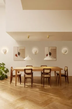 GUBI Cobra wall lamp, white