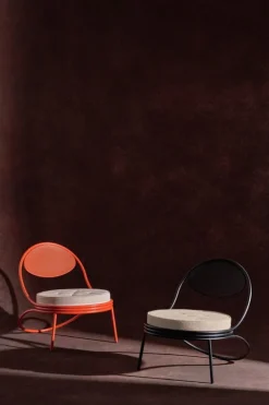 GUBI Copacabana lounge chair, orange - Limonta Leslie 40