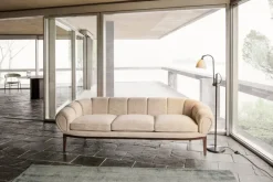 GUBI Croissant 3-seater sofa, oiled walnut - Dedar Smilla 002