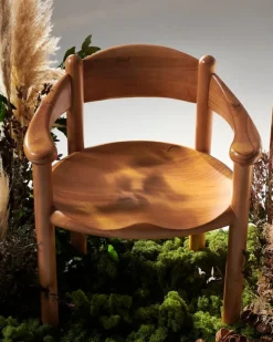 GUBI Daumiller armchair, golden pine